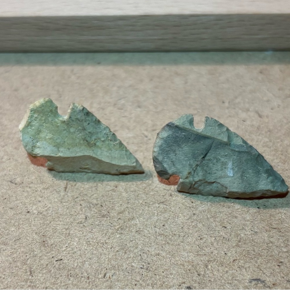 Natural Stone Arrowhead Studs